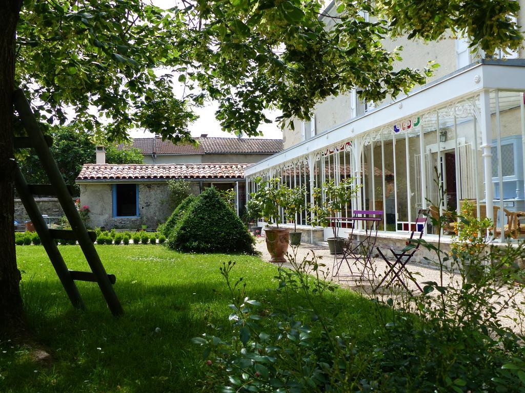 La Maison Du Parc Bed & Breakfast Lacave  ภายนอก รูปภาพ