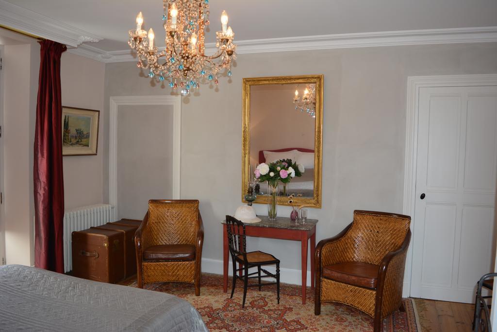 La Maison Du Parc Bed & Breakfast Lacave  ภายนอก รูปภาพ