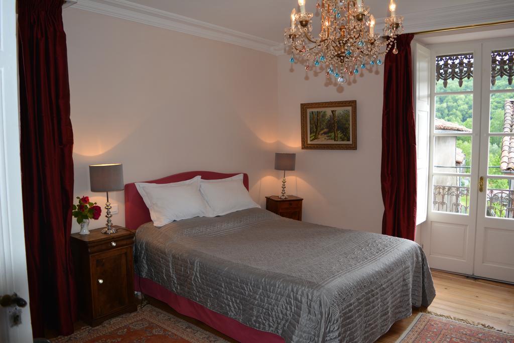 La Maison Du Parc Bed & Breakfast Lacave  ภายนอก รูปภาพ