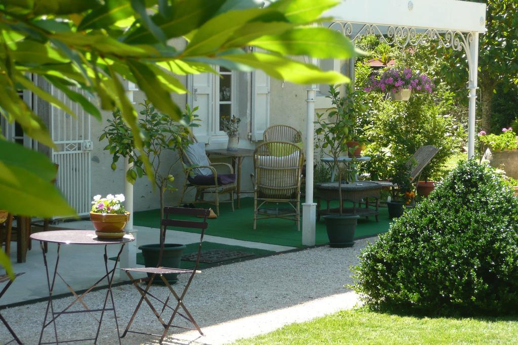 La Maison Du Parc Bed & Breakfast Lacave  ภายนอก รูปภาพ